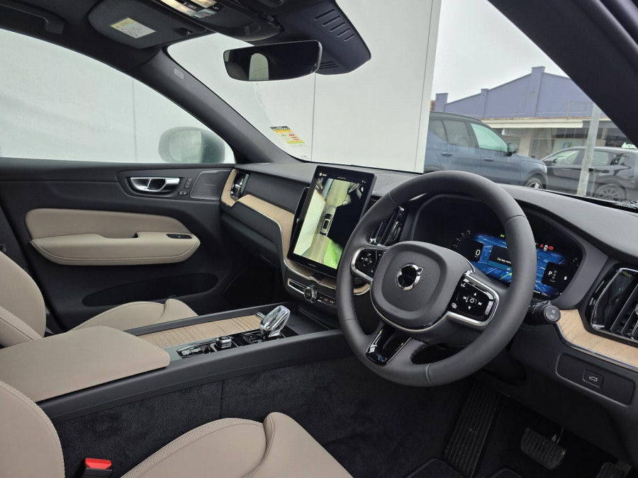 2026 Volvo XC60 UZ Plus B5 Bright SUV Image 14