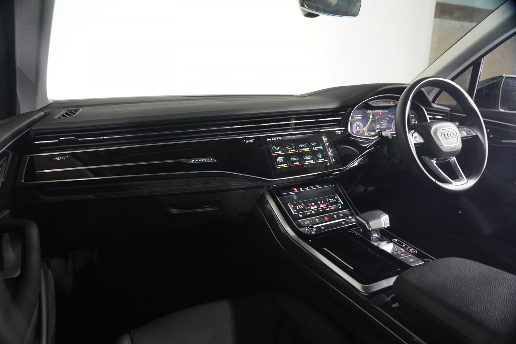 2020 Audi Q7 50 Tdi Quattro SUV Image 13