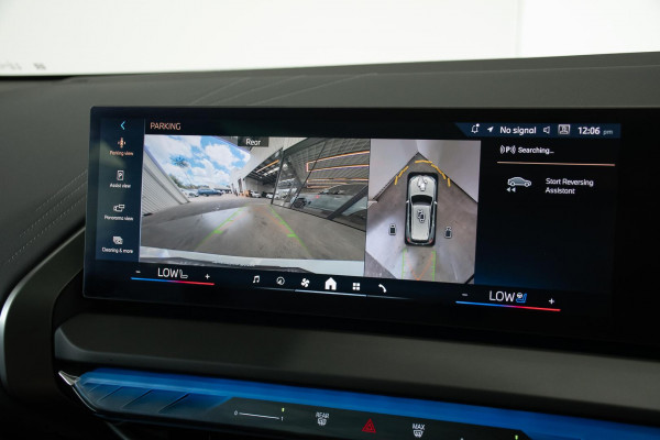 2025 BMW X3 G45 40d xDrive SUV image 17