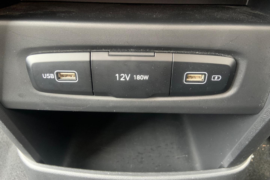 2022 MY23 Hyundai Staria US4.V2  People Mover Image 29
