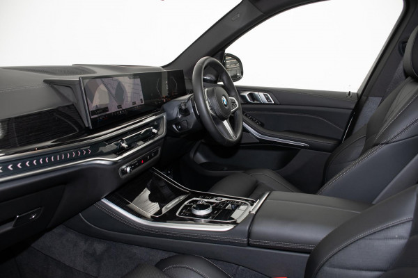 2026 BMW X5 G05 LCI xDrive30d M Sport SUV image 8
