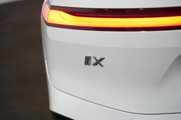 2024 BMW iX xDrive40 Sport SUV Image 9