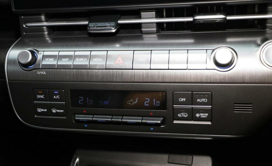 2026 Hyundai KONA SX2.V2  Electric Premium SUV Image 12
