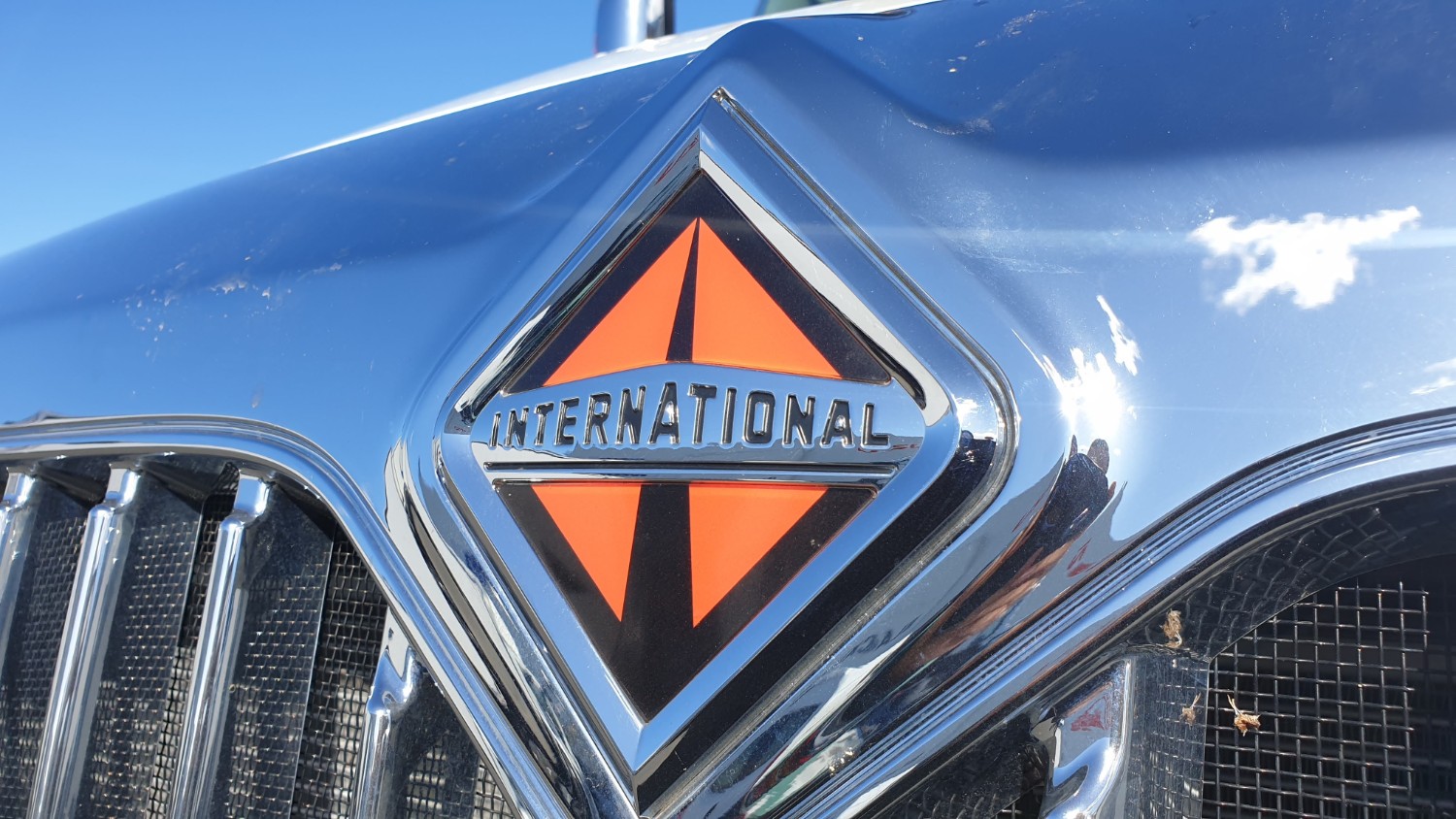 2017 International Prostar Extendend cab Truck Image 7