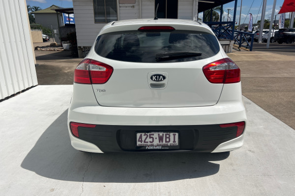 2015 Kia Rio UB S Hatch Image 5