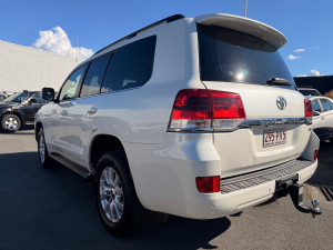 2016 Toyota LandCruiser VDJ200R VX SUV