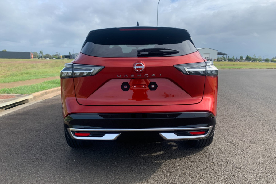 2024 MY25 Nissan QASHQAI J12 Ti-L SUV Image 8