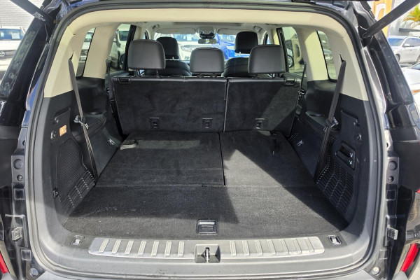 2022 LDV D90 SV9A Executive SUV Image 16