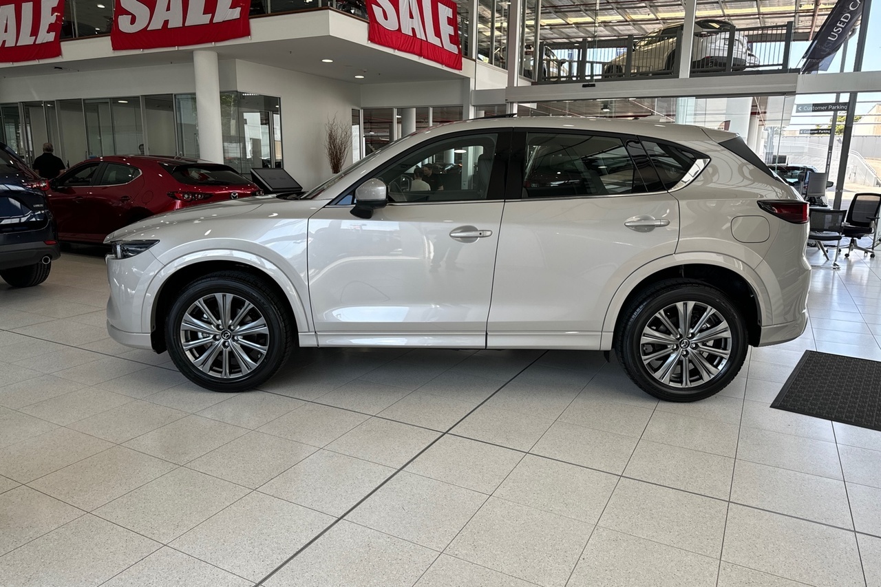 2025 MY24 Mazda CX-5 KF Series G35 Akera SUV Image 5