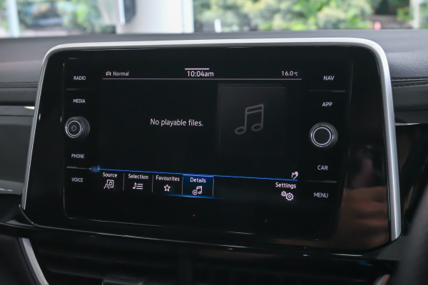2025 Volkswagen T-Roc 140TSI R-Line SUV image 20