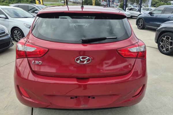 2013 Hyundai i30 GD2 Active Hatch Image 5