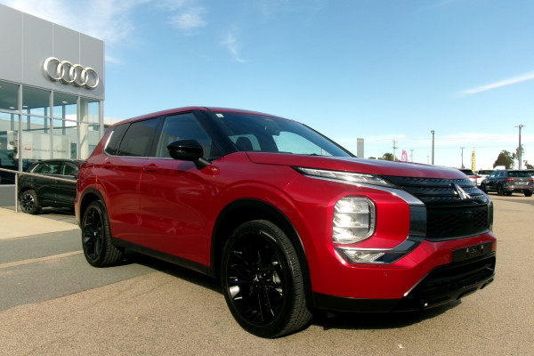 2023 MY24 Mitsubishi Outlander ZM Black Edition SUV Image 18
