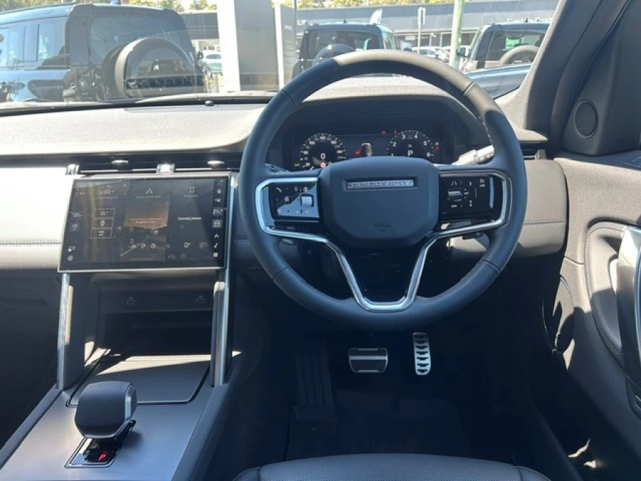 2025 MY26 Land Rover Discovery Sport L550 P250 Landmark SUV Image 14