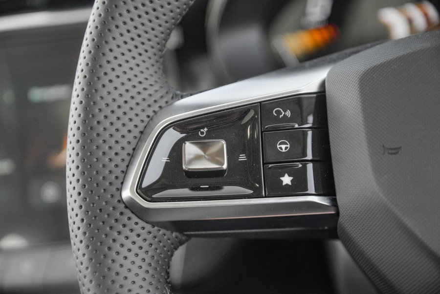 2025 MG ZS ZS32 Essence Hybrid+ SUV Image 11