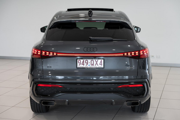 2026 Audi Q5 e-hybrid 270kW SUV image 5