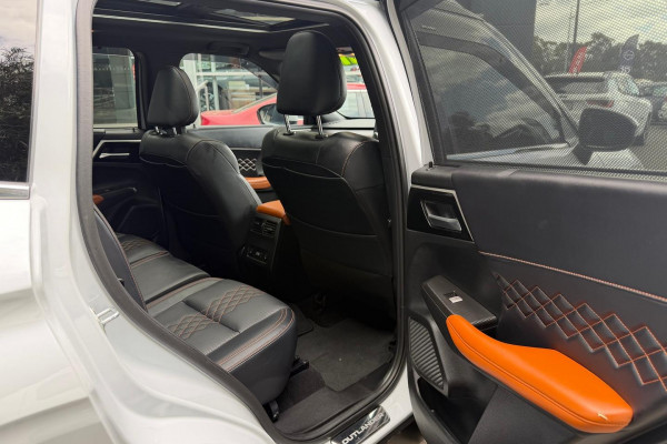 2024 Mitsubishi Outlander ZM Exceed Tourer SUV Image 15
