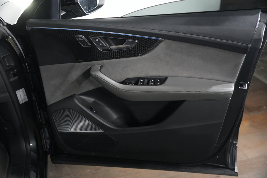 2021 Audi SQ8 F1 TDI SUV Image 31