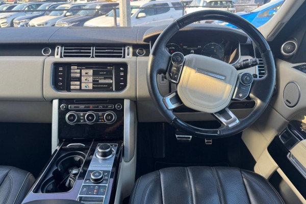 2014 MY14.5 Land Rover Range Rover L405 SDV8 Vogue SE SUV Image 13