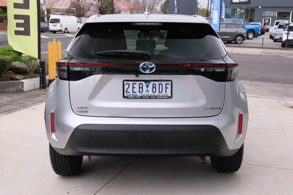 2021 Toyota Yaris Cross MXPB10R GX SUV Image 4