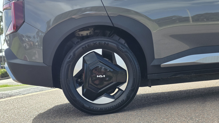 2025 MY26 Kia EV5 OVc Air Long Range SUV Image 9