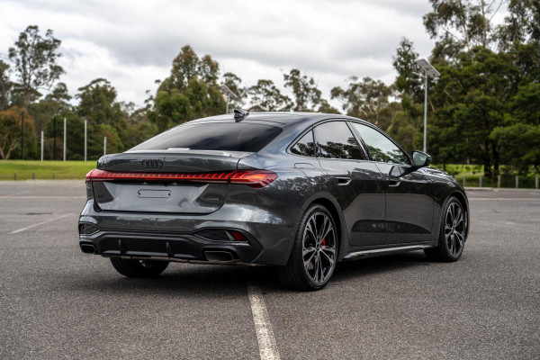 2025 Audi A5 B10 e-hybrid S-Line Hatch