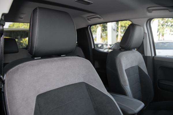 2025 Volkswagen Amarok NF TDI600 Style Ute image 9