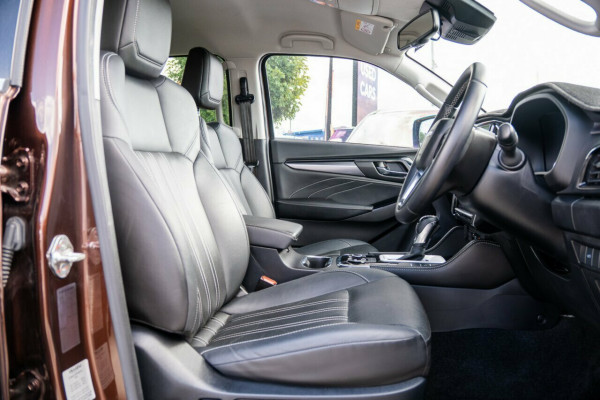2022 MY23 Isuzu MU-X RJ LS-T SUV Image 20