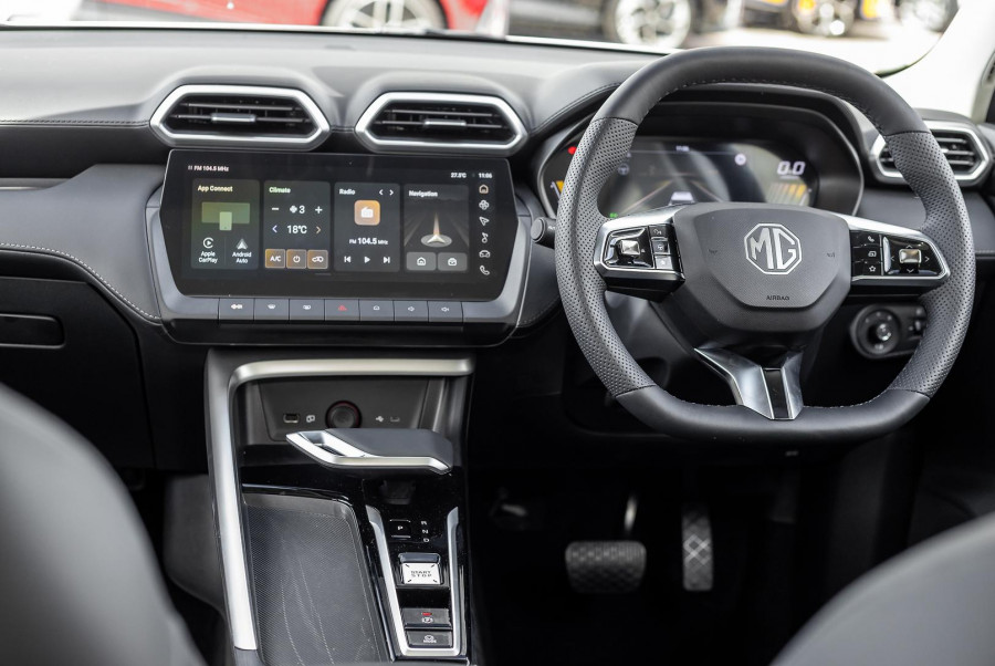 2024 MY25 MG ZS ZS32 Essence Hybrid+ SUV Image 13