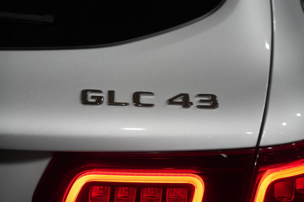2020 Mercedes-Benz GLC-Class GLC43 AMG SUV Image 9