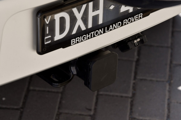 2024 Land Rover Defender L663 110 Hard Top S SUV image 24