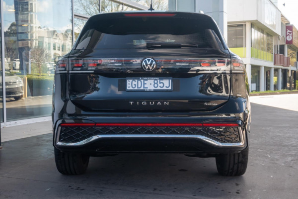 2026 Volkswagen Tiguan CT 195TSI R-Line SUV Image 3