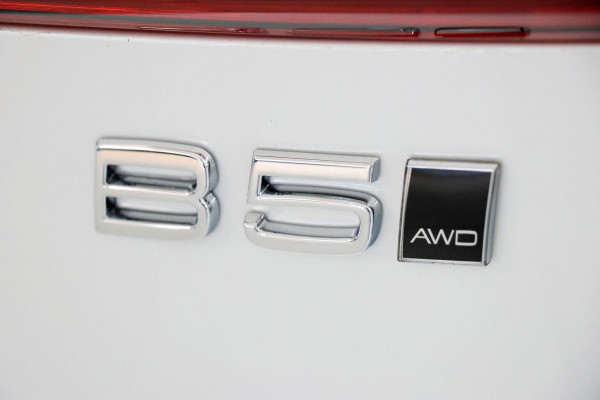 2024 MY25 Volvo XC60  Plus B5 SUV Image 5