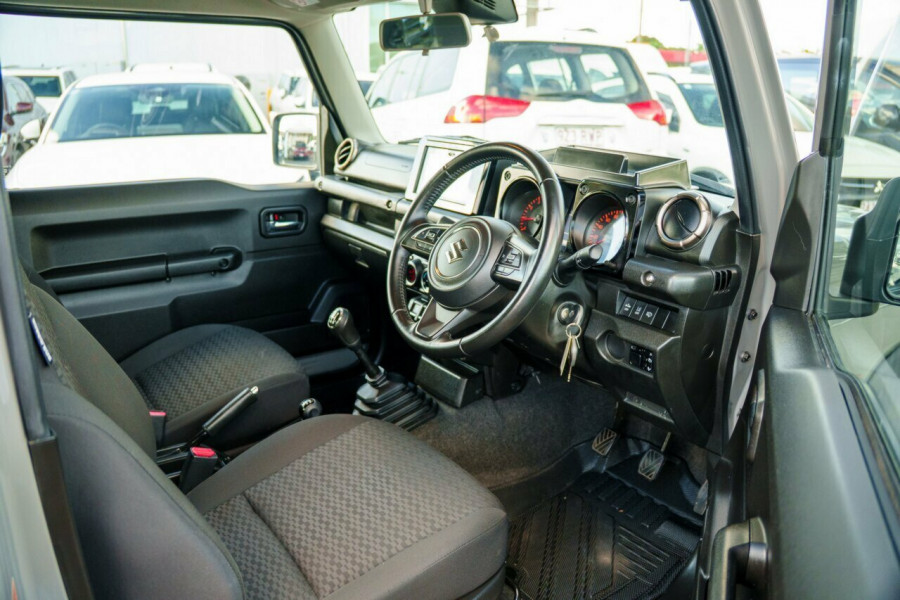 2021 Suzuki Jimny JB74 GLX Coupe Image 9