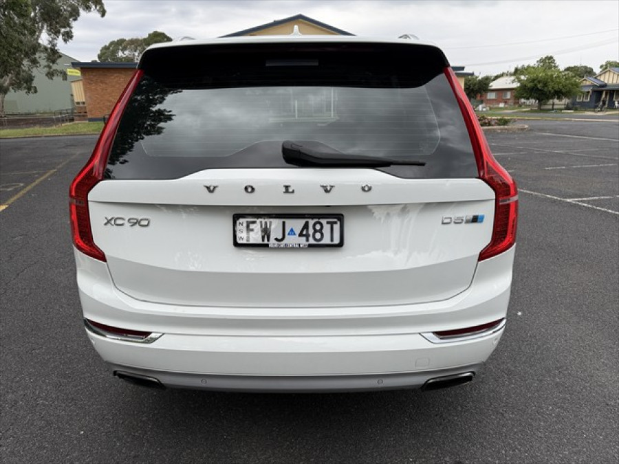 2017 Volvo XC90 L Series D5 Inscription SUV Image 4