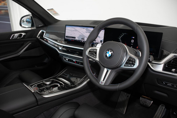 2026 BMW X5 G05 LCI M60i SUV image 6