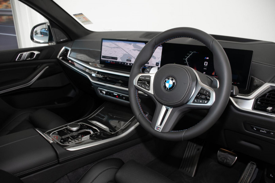 2026 BMW X5 G05 LCI M60i SUV