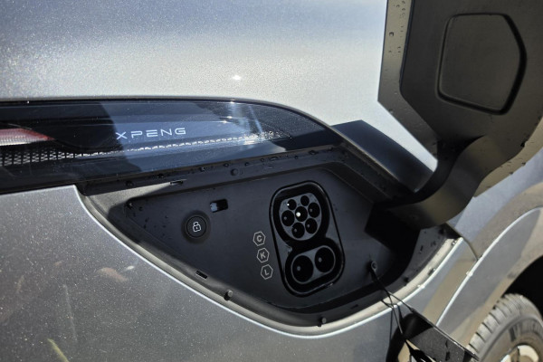 2025 XPeng G6  Long Range SUV Image 8
