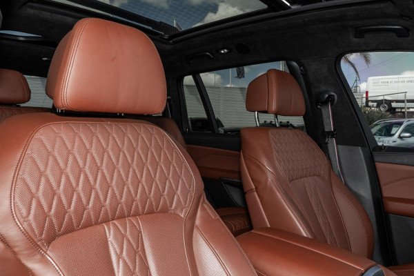 2024 BMW X7 G07 LCI M60i SUV