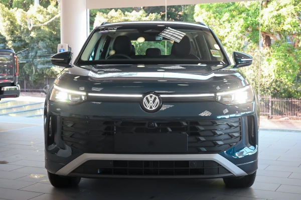 2025 Volkswagen Tayron R4 150TSI Life SUV Image 4