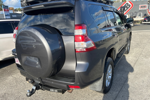 2016 Toyota LandCruiser Prado GDJ150R GXL SUV Image 6