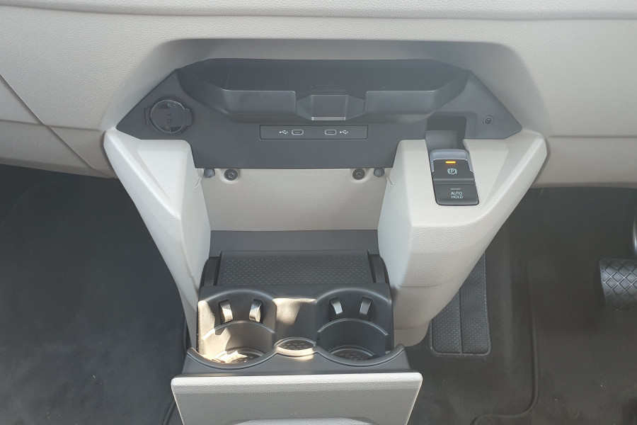 2025 Volkswagen Multivan  Life SWB People Mover Image 19