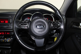 2014 Kia Optima TF Si Sedan