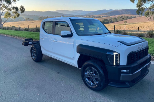 2025 MY26 Kia Tasman TK SX Cab Chassis