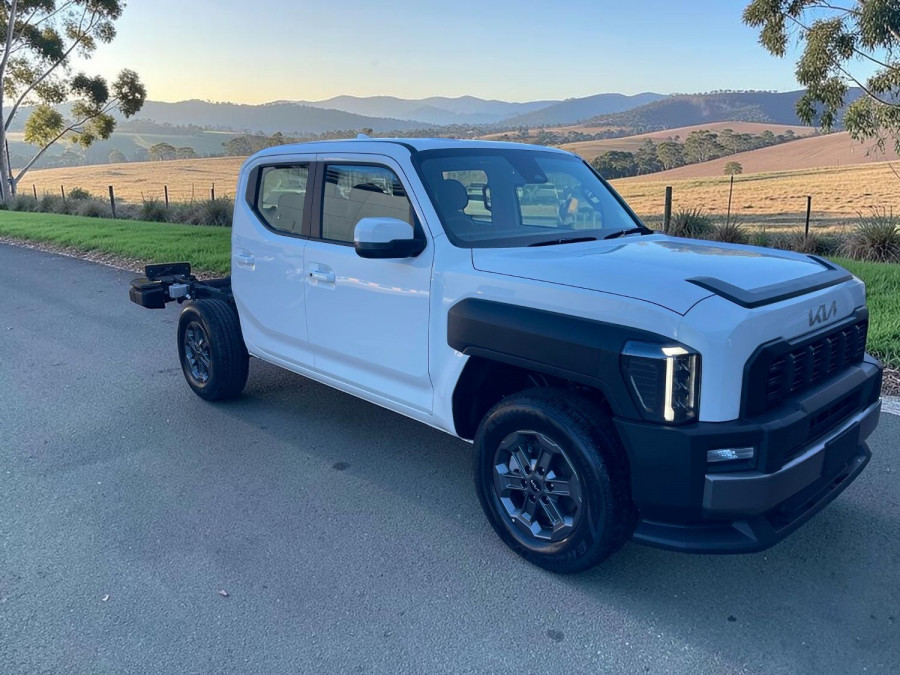 2025 MY26 Kia Tasman TK SX Cab Chassis Image 1