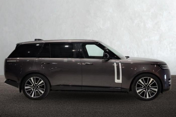 2024 MY25 Land Rover Range Rover L460 P460e Autobiography SUV Image 10