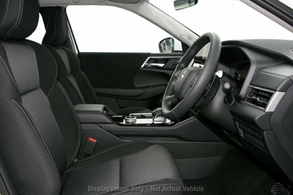 2026 Mitsubishi Outlander ZM ES Wagon Image 7
