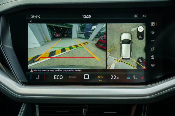 2025 Volkswagen Touareg RC 210TDI R-Line SUV Image 16