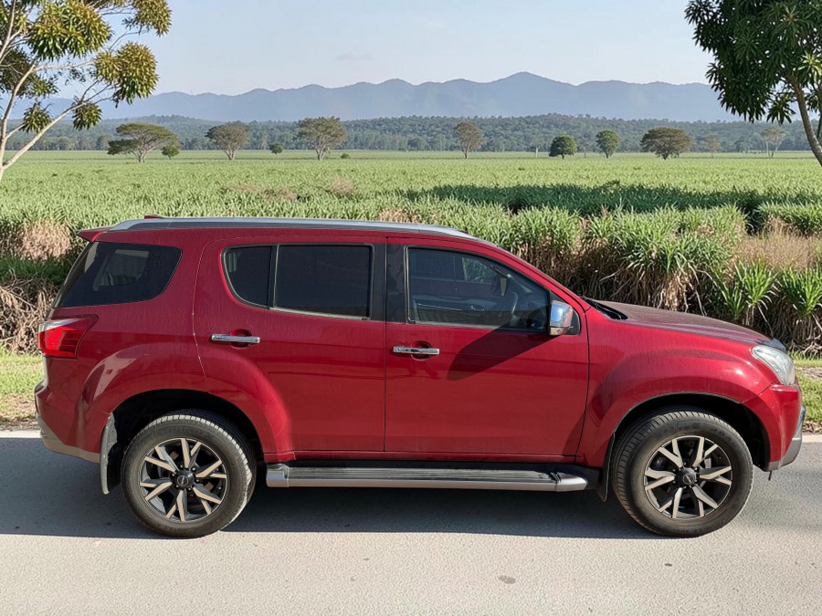 2020 MY19 Isuzu MU-X LS-T SUV Image 3