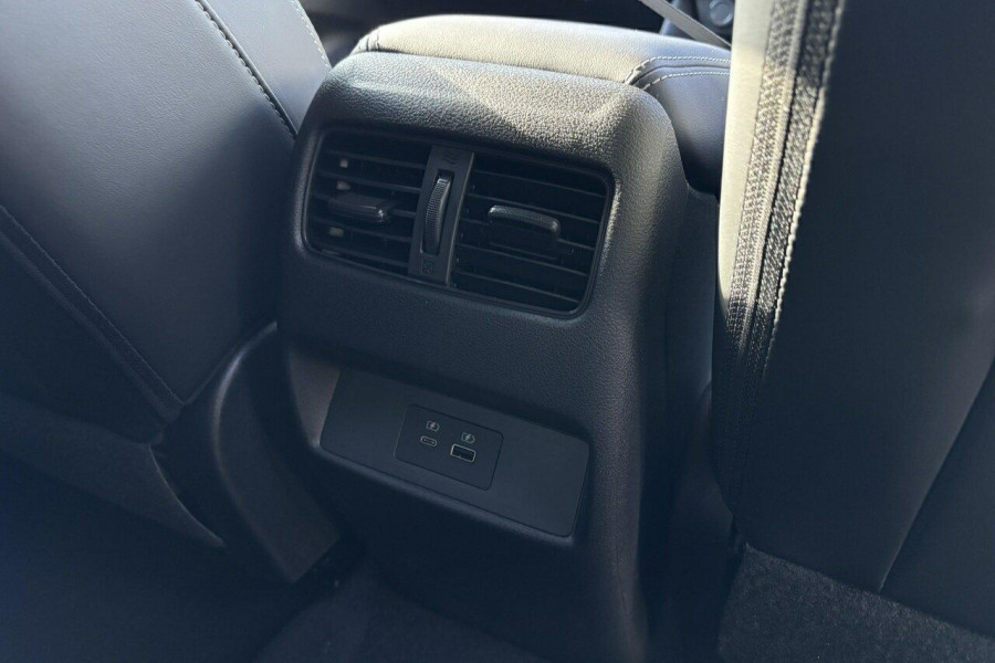 2024 Nissan QASHQAI J12 Ti e-POWER SUV Image 14