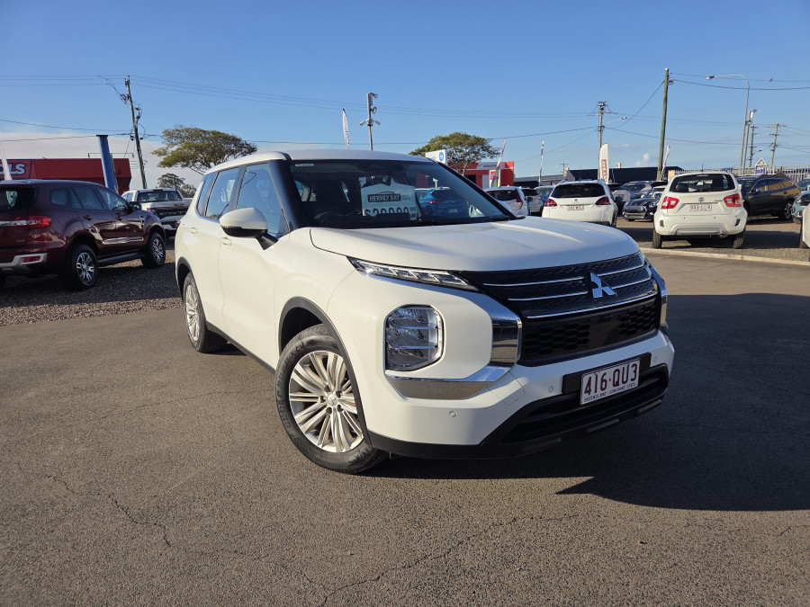 2023 MY24 Mitsubishi Outlander ZM ES SUV Image 1